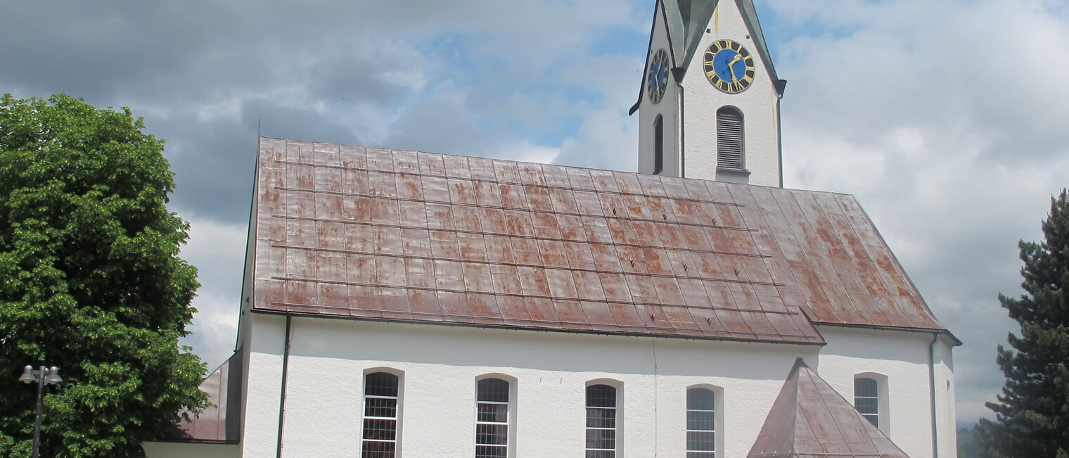Katholische Pfarrkirche St. Anna in Hirschegg | © Kleinwalsertal
