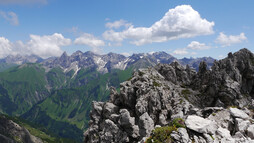 Im Gipfelbereich des Nördlichen Schafalpenkopfes | © AV-alpenvereinaktiv.com