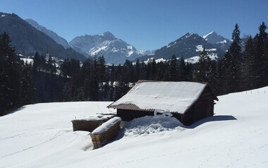 Winterwanderung in der Schwende | © Kleinwalsertal Tourismus eGen
