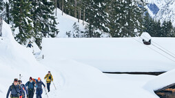 Skitour im Kleinwalsertal | © Kleinwalsertal Tourismus eGen | @Fotograf: Urs Golling