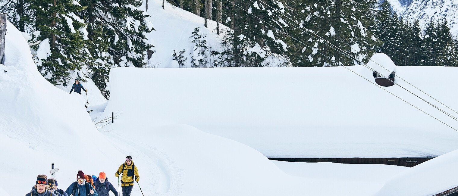 Skitour im Kleinwalsertal | © Kleinwalsertal Tourismus eGen | @Fotograf: Urs Golling