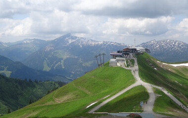 Am Einstieg des Walser Klettersteig | © Kleinwalsertal Tourismus eGen | @Via Ferrata