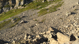 Steiniger Aufstieg zum Plateau | © Kleinwalsertal Tourismus eGen