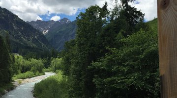 Höflerbrücke mit Blick Richtung Baad