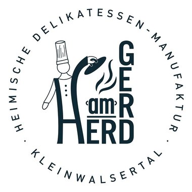 Ein Logo einer Delikatessen-Manufaktur mit einem Kochsymbol. Der Name "GER am HERD" steht im Mittelpunkt, umgeben von weiteren Informationen. | © Gerd am Herd | Gerd Hammerer Logo