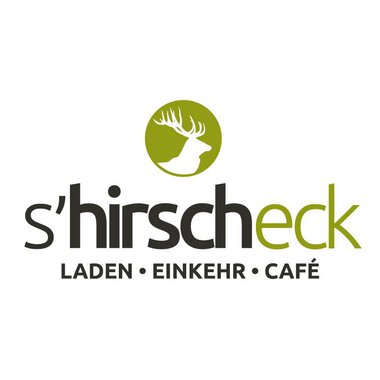 Ein modernes Logo für ein Café und Laden. Der Name "s'hirscheck" ist kreativ gestaltet und beinhaltet ein stilisiertes Geweih. | © s´Hirscheck Logo