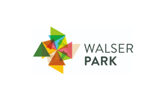 Ein farbenfrohes Logo mit geometrischen Formen und dem Schriftzug "Walser Park". Die Designs bestehen aus verschiedenen, leuchtenden Farben. | © WalserPark Riezlern Logo