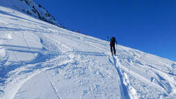 Skitour - Aufstieg | © Kleinwalsertal Tourismus eGen