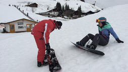 Snowboardkurs für Anfänger  | © Kleinwalsertal Tourismus eGen