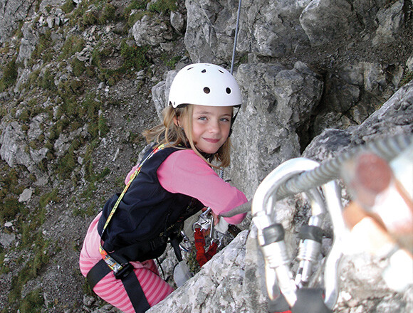 Emma am klettern | © Kleinwalsertal Tourismus eGen 