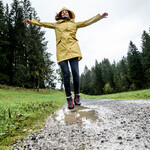 Wandern bei Regenwetter | © Kleinwalsertal Tourismus eGen | Fotograf: Dominik Berchtold