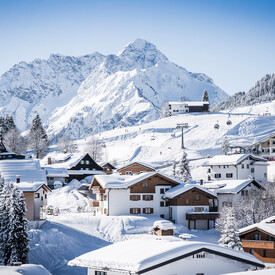 Panorama valley ski area | © Kleinwalsertal Tourismus eGen | Photographer: Dominik Berchtold