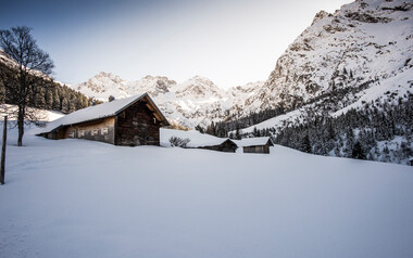 Wildental im Winter, Blick auf Schafalpköpfe | © Kleinwalsertal Tourismus eGen | Fotograf: Dominik Berchtold