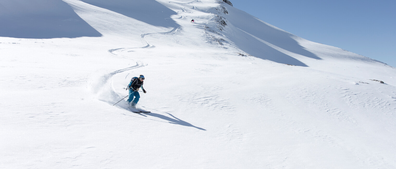 Freeride Abfahrt im Tiefschnee | © Kleinwalsertal Tourismus eGen | Fotograf: Frank Drechsel