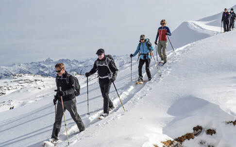 Snowshoeing  | © Kleinwalsertal Tourismus eGen