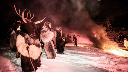  Krampuses ring in the Advent | © Kleinwalsertal Tourismus eGen | Photographer: Dominik Berchtold