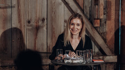 Valeria Anna Lampert beim Literaturfest 2023 | © Kleinwalsertal Tourismus | Fotograf: Philipp Herzhoff