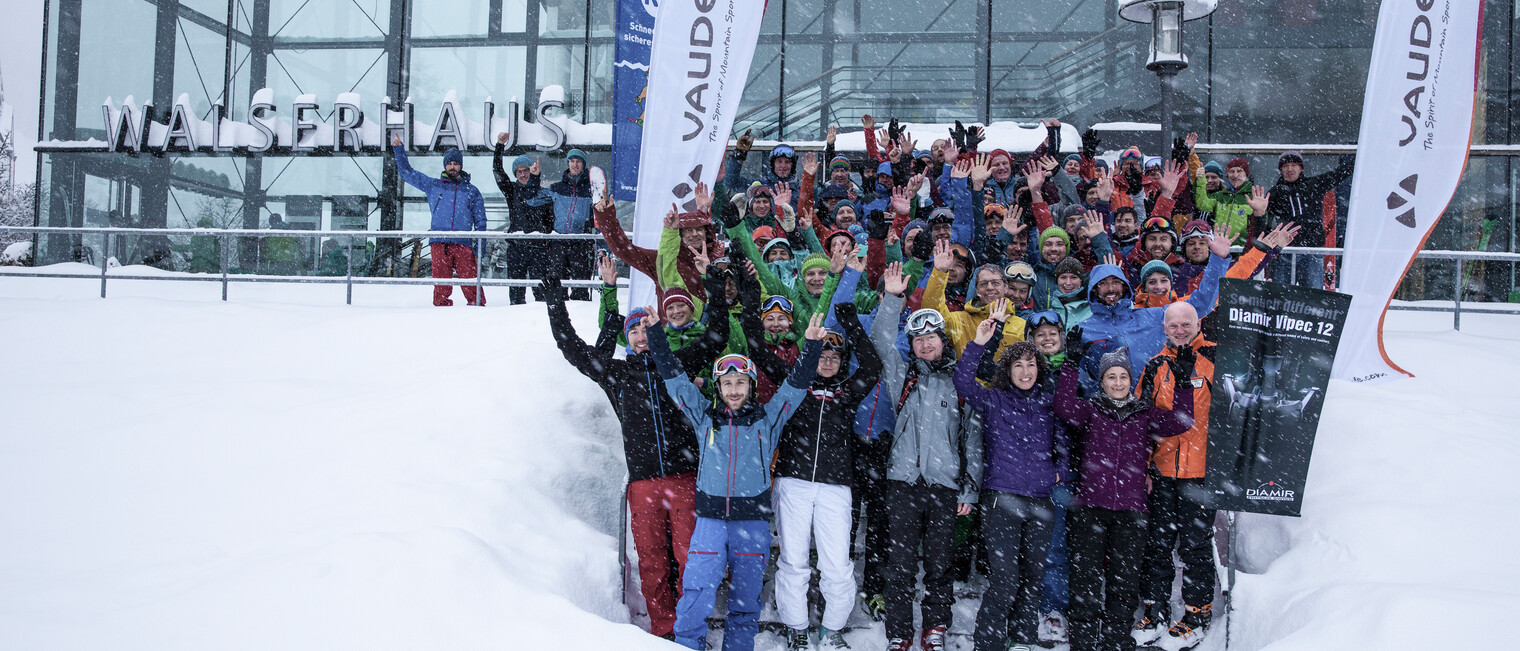 Participant group at the VAUDE ski touring camp | © Mountain World Oberstaufen | Photographer: Moritz Sonntag