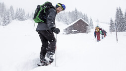 Aufstieg im Kleinwalsertal beim VAUDE Skitourencamp | © Bergwelt Oberstaufen | Fotograf: Moritz Sonntag
