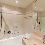 Photo of Ferien Januar 2024, Junior suite, bath, toilet, good as new | © Alphotel