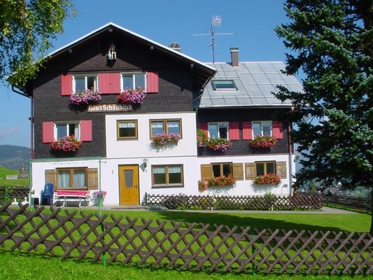 Gästehaus Schönblick im Sommer