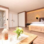 Photo of Double room "Ifenblick" no. 8, shower, toilet, balcony