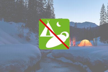 Hinweis auf Campingverhalten: Keine Zelte auf unbefestigten Schneeflächen aufstellen. | © Kleinwalsertal Tourismus eGen